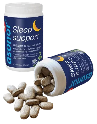 Schlafprodukt: zwei blaue Dosen mit Sleep Support Etikett, eine geöffnete Dose mit verstreuten braunen Tabletten